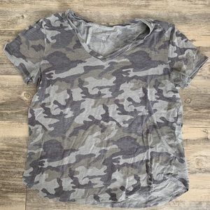 American Eagle Camo T-Shirt